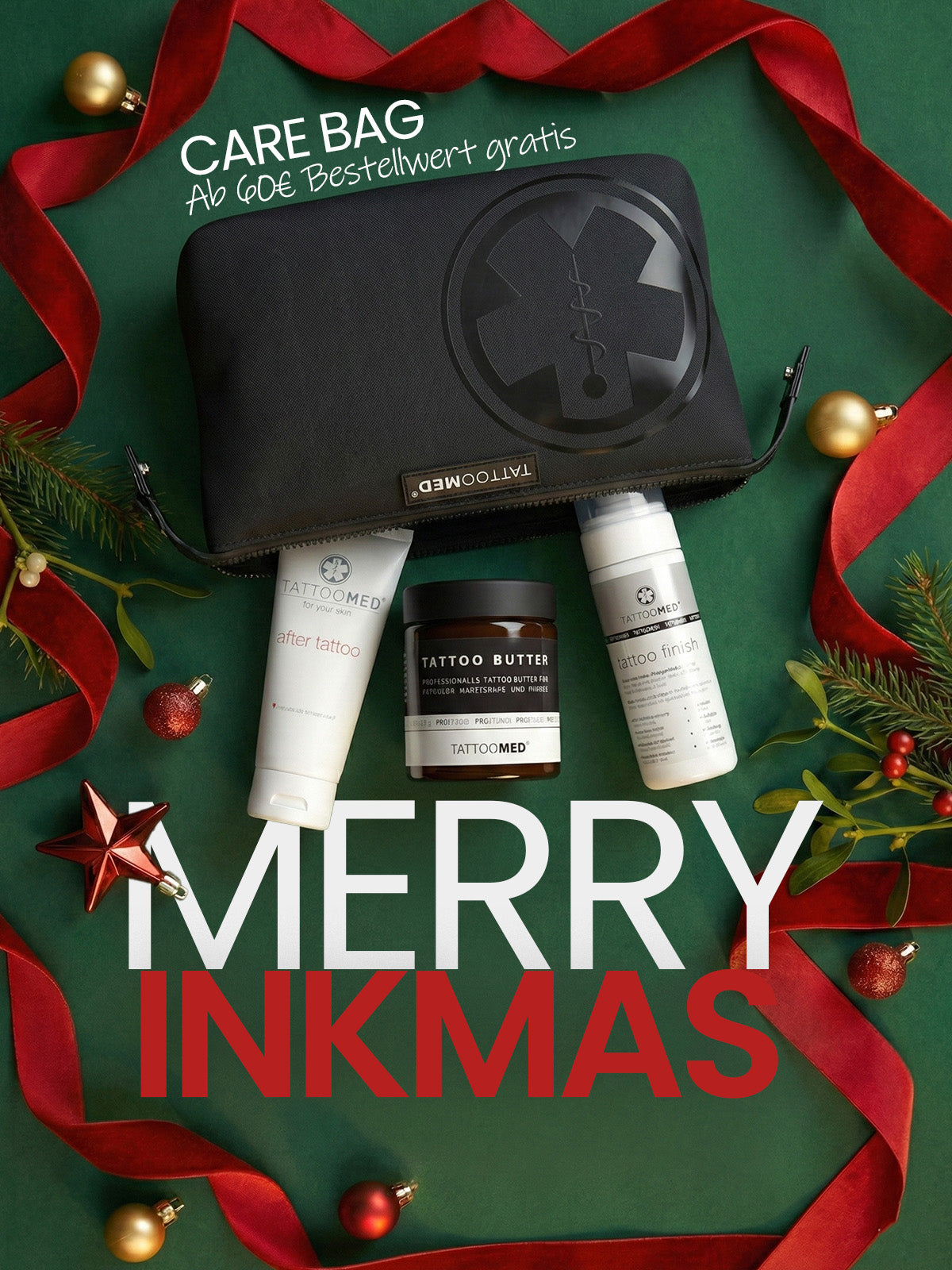 TattooMed Care Bag & TattooMed Fresh Ink Set auf einem weihnachtlichen Hintergrund 